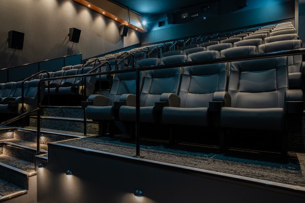 Roxy Cinema Alloyfold 28